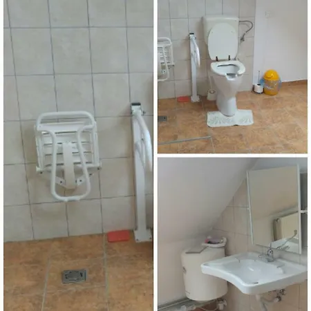 Gasthuis Horvath Vendeghaz Baktaloranthaza
